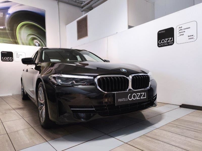 BMW Serie 5(G30/31/F90) 520d 48V xDrive Touring Business - Cozzi