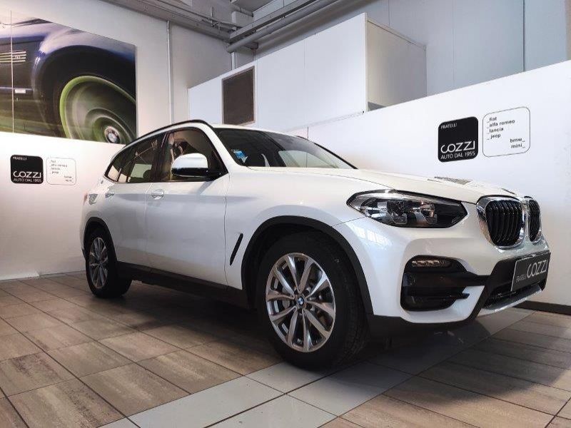 BMW X3        (G01/F97) X3 xDrive30e Business Advantage - Cozzi